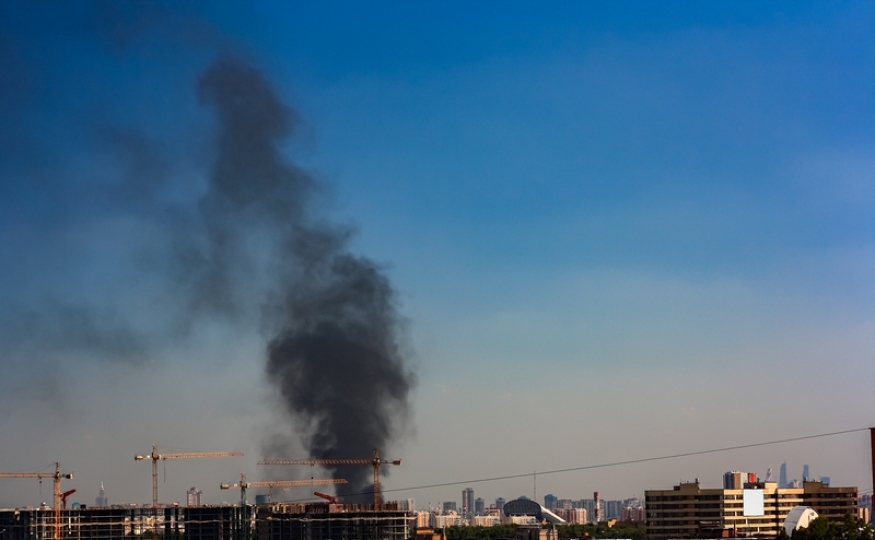 Quais equipamentos ajudam a evitar incêndio em obras?