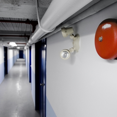 Você sabe como está a segurança contra incêndio em seu condomínio?