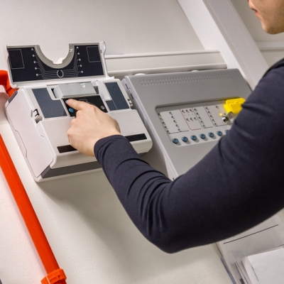 Como funciona a central de incêndio endereçável?